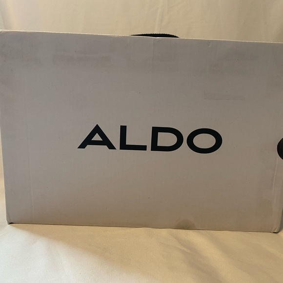 Selling ALDO Hermond Low Top Sneaker - Picture 2 of 5